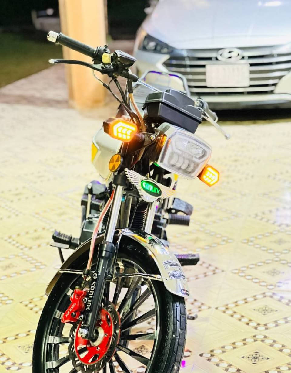 دراجه سيفان محرك 200 للبيع موديل 25 اوراق وصولي كبل ترقم دراجه نضافه فول و بصمتين  ما بيع اي نقص تجي وشوف بعينك السعر مليون و 150 وبيه مجال قليل 
العنوان الناصريه مركز     ***********#
