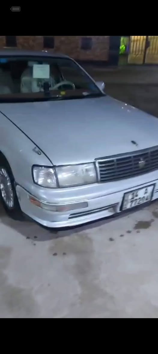 سياره بطه كراون موديل 1993
للبيع سياره نضيف وحلوه مابيها شي
 محرك وكير وحداديه كلهن نضيفات ومكفولات مصبوغه عام
 رقمه انكليزي وسنويه لل30 باسم راعيها تحويل ثاني يوم

ملاحضة: السياره نقل جثه مسجله بلمرور

سعرها: 40وبيها مجال 
رقم راعيها:  ***********
