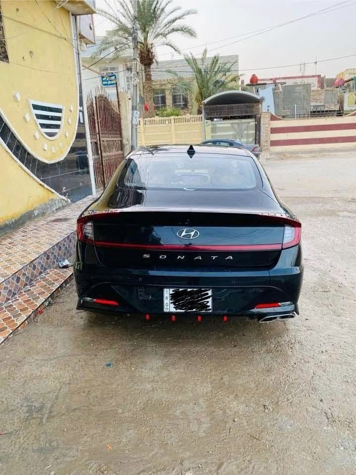 السلام عليكم...
للبيع سوناتا 2023 
 فول مواصفات السياره حادث بجم بنيد صبغ وجاملغ جهت سايق مبدل اصلي نفس الاون وحافت باب صبغ وتكمه صبغ لون اسود ماشيه (75)km

سعر 143 وبيه مجال 

مواصفات السياره

بصمه تشغيل وأبواب
مكينه 1600 تيربو فوول نشاط وقوه
كير AT المرغوب 
كشنات جلد
تبريد قطعتين
تدفئه كشن
سماعات Boss الصوت روعه كلش
اربع وضعيات قياده
حساسات اماميه خلفيه وجانبي
رادارات اماميه خلفيه وجانبي
ماسحات اوتو
صندوق ذكي يفتح عند الاقتراب
لدات اماميه
لايت زنون
ويل كبير
اوتو هولد
هاند بريك بصمه
نظام المحافظه عل خط المسار
نظام النقطه العمياء
شاشه ديجيتال
كرسي كهرباء
رادار جانبي
مود درايف
اشاير بالمري
تبريد بيانو
كروس تثبيت سرعه
قياده ذاتيه
شاحن ذكي
كامرا اماميه وخلفيه وكامره بل مري 
5 كامرات تسجيل ابلادي 
تشغيل عن بعد 
تقديم وترجيع بل بصمه

كل هاي المواصفات وبعد بيهه مواصفات كلش حلوه  

للاتصالات ***********
السعر (143) وبيهه مجال
