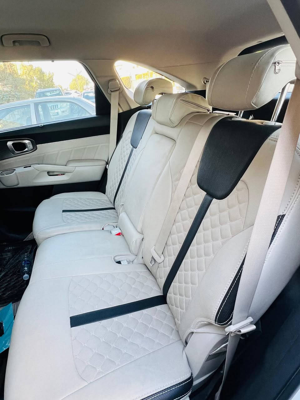 السلام عليكم 
للبيع كيا سورنتو 2024 خليجي رقم اربيل الدولي الجديد باسمي هزه جديده . 
السياره مكفوله كفاله عامه بدون صبغ بدون بارد . حته بدون شخط . 
ماشيه 23 الف 
محرك اربعه سلندر 2,500 كير 8 نمر. 
السياره جديده بعدها بحاله الزيرو . 
السياره فول مواصفات عدا الفتحه . 
بصمه دخول + تشغيل . شاشه كبيره متصل 
. تبريد قطعتين .
 صندوق كهرباء . 
اربعه انضمه قياده 
. ويل كب 18 . 
شاشه دتجتل . اريل نفكيشن . شاشه نفكيتر 
كير مواس . نقطه عمياء . 

مكان السياره بغداد السعر 280 ورقه . 
للستفسار
***********
