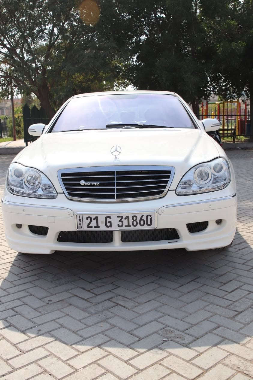 سلام عليكم
مارسدس 2003
فئة كلين مان 
S 550
دعامية الخلفية وامامية صبغ بيه جمالية 
بلحقيقة بعد احله ومكفوله 
للتواصل 
***********
