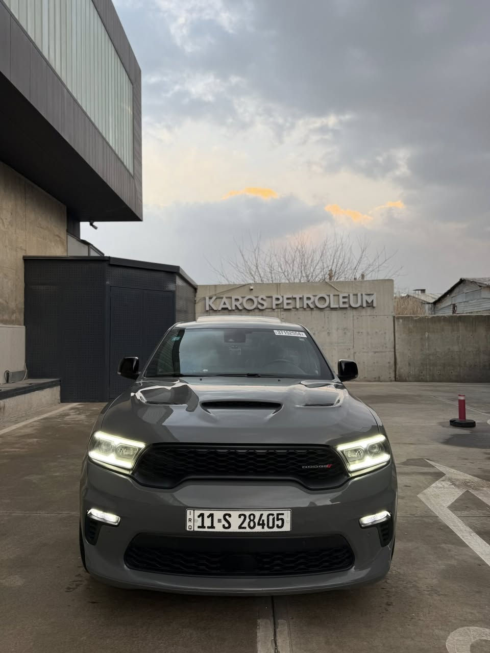 ‏‎ماشاءالله تبارك الرحمن 
*********** 📞 
للبيع دوج دورنكو 
موديل ٢٠٢٢
مواصفات فوول فوول 
RT Max 
بصمه ، فتحه ، كشنات تبريد تدفئه ، كهرباء و خزن ، كشنات الكنتارا ، كشنات خلفي VIP ، شاشه جبير ، رادار امامي و خلفي و جانبي بعد بيها هواي مواصفات 
ماشيه فقط ٣١ حقيقي 
بس جاملغ خلفي صبغ و قبغ سنوق مبدل بلادي 
محرك V8 5.7L
سياره بدون ١ دينار مصرف
لون مميز سمنتي 
رقم بغداد و باسمي تحويل مباشر 
سعر / ٣٣٤ و بيها مجال 
مكان/ سليمانيه 
*********** 📞
