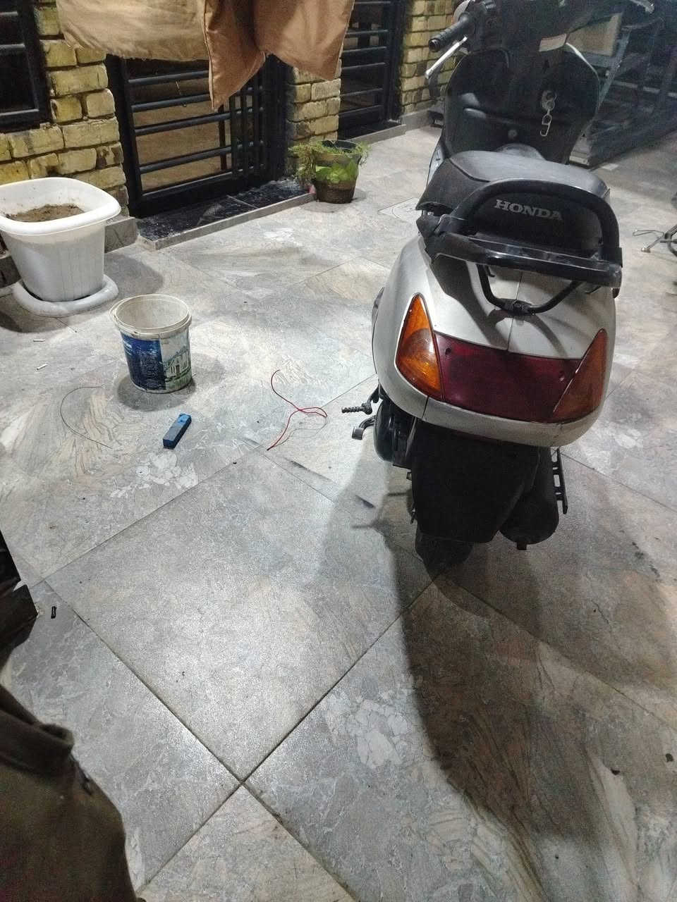 سلام عليكم سبيسي ياباني البيع بيهه خيط بخار قليل سلف هندر تخم تاير جديد سعر ٣٥٠كوت زويرجات ***********
