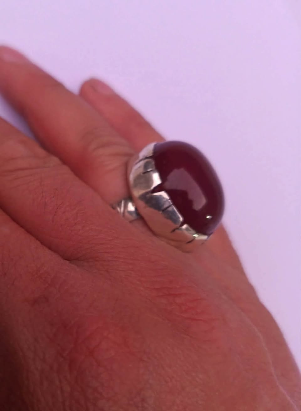 عقيق يماني صياغه ثقيله او مرواس زنجيل فظه


**إذا كنت صاحب هذا الإعلان وتريد حذفه لأي سبب، رجاءا أرسل رسالة إلى الدعم الفني**