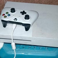اكس بوكس ون اس ذاكرته واحد تيرا مامفتوح للبيع ويا دركسون كلهن يشتغلن م...