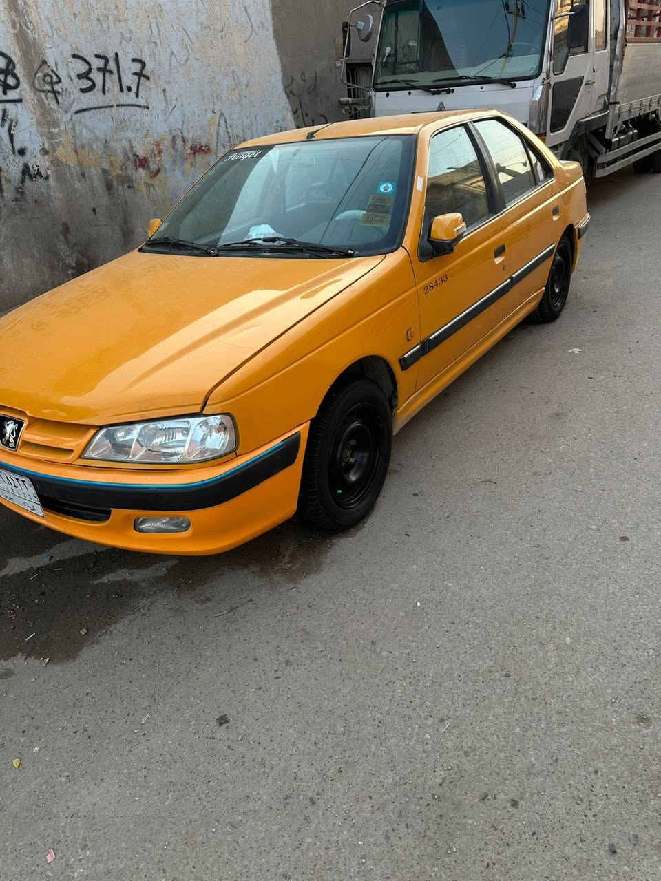 السلام عليكم مطلوب بيجو 307 نظيفة مراوس عندي بيجو بارس 2018 نظيفة تكسي بيها منظومة غاز جاهزه من كلشي بيها طخة بجهة العبري ومعدلات بس ماصابغهم للاستفسار ***********
