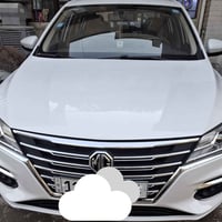 موديل 2023 ماشيه 38 العنوان بغداد  السعر:85 رقم الهاتف:07704307531