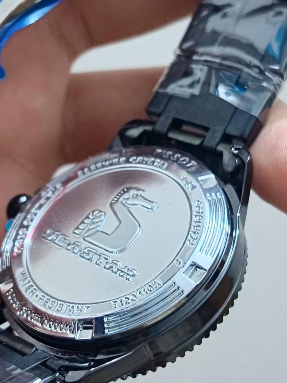 ساعة تيسوت 1853 سعرها 18 الف مع التوصيل ( السعر ثابت )
القفل فراشة 
الظهر مختم ختومات ليزرية حفر 
لامينوس ( مضيئة بالظلام )
الرنك دوار


**إذا كنت صاحب هذا الإعلان وتريد حذفه لأي سبب، رجاءا أرسل رسالة إلى الدعم الفني**