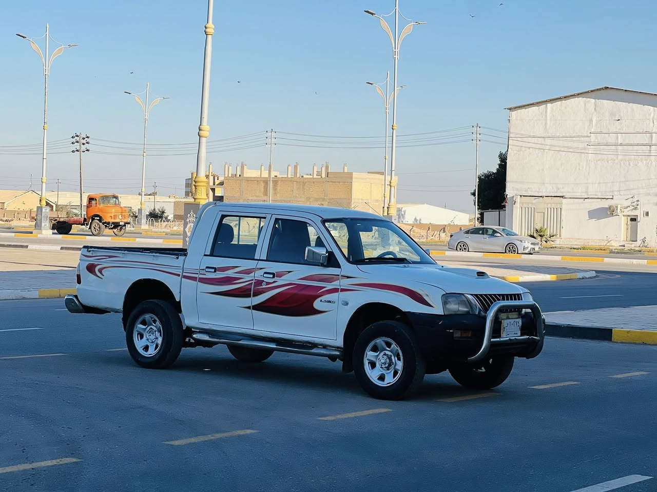 بيكم مستبوشي فورويل مديل 2005 سعر 58 وبيه مجال للاستفسار الاتصال *********** مكفوله من ضربه وتبديل بيه بس دور مال بدي بيه صبغ والباقي مكفول مواصفات فول ورويل جام كهرباىي كشنات جلد عداد ورون مكينه كاز مكينه وكير مكفولات حداديه جديدهه تخم تاير جديد تبريد شغال ثلج رقم بغداد تحويل او وكاله مضمونه سياره جديده وجاهزه وأي نقص مابيهه رقم صاحبهه فوك وأصل مكان سياره كربلاء المقدسة
