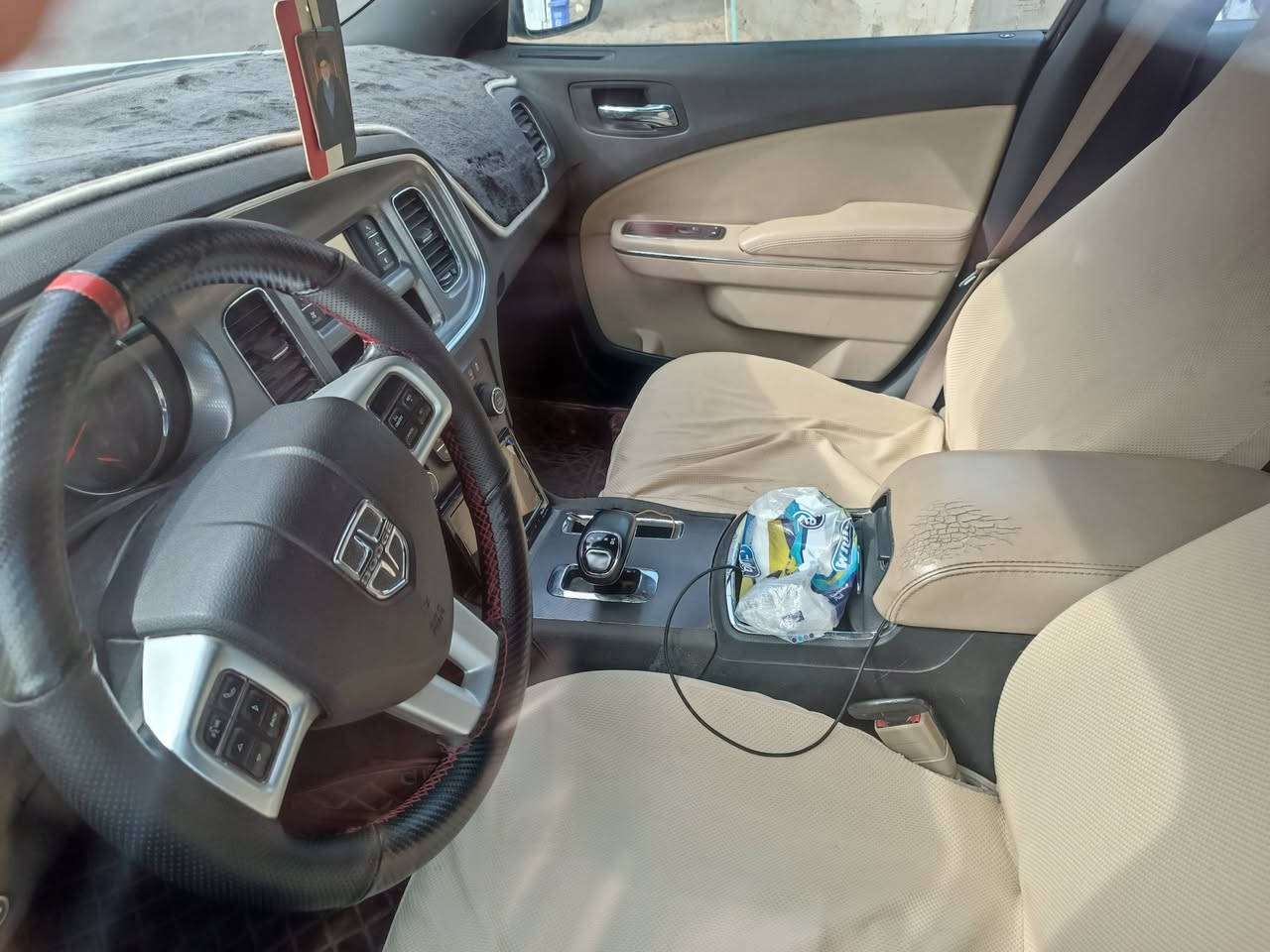 السلام عليكم
مديل 2014

كفاله عامه  

جاهزه من كلشي كير محرك تخم تاير 
السعر 80بيه مجال
***********

ادوات ادوات
