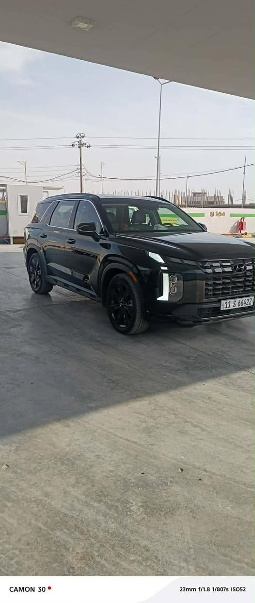 للبيع بلسايد ٢٠٢٣ XRT معروفة مواصفاتهة  رقم بغداد بأسمي ترقيم جديد ماشية ٣٢ حادثها باب خلف السايق وسونارهة وصور الحادث منشورة جديدة ونضيفة مابيها اي عطل للاستفسار ***********
