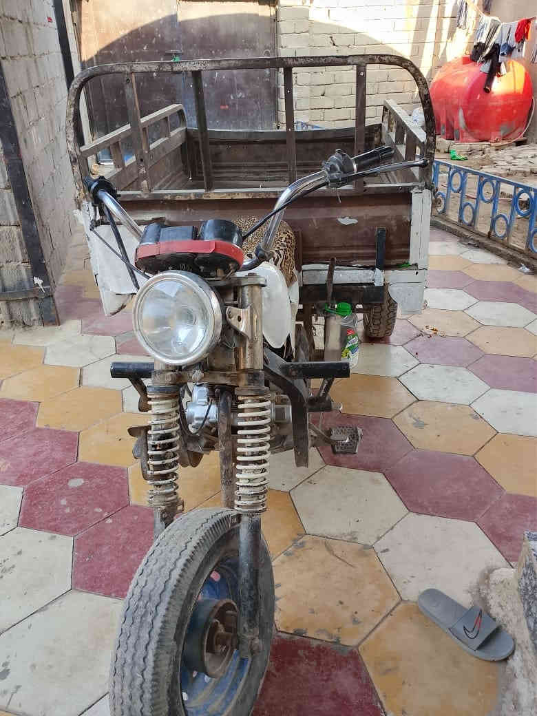 سلام عليكم ستوته للبيع ادوات موديل ١٢ مكينه جديده سعر ٧٠٠ وبيه مجال مكينه جديده مكان سوق الشيوخ ***********
