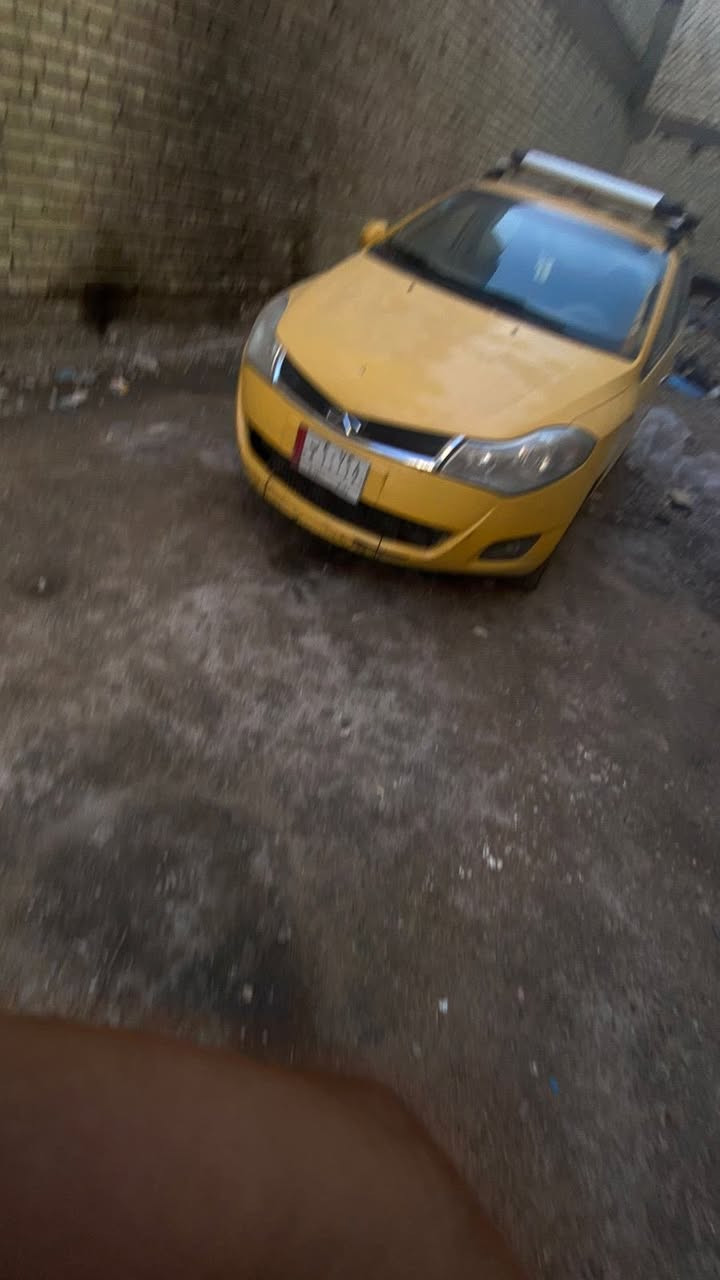 سلام عليكم شيري فلاوين ٢٠١١سيارهً محرك كير عينه وصنيه جديده صدر دواخل شاشه تخم تاير سياره كامله مكمله مال شغل على باب الله رايده 28 ورقه نقدواذا قسط مقدمه 15 كل شهر ورقتين *********** ابو يوسف
