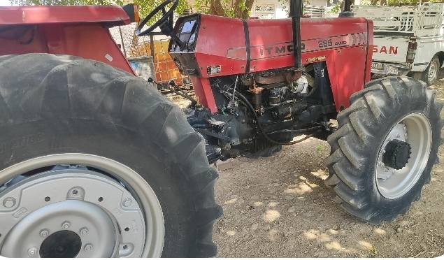 للبيع تركتر ايراني موديل ٢٠١٤ رقم سليمانيه ما مفتوح كلو شركه بم صغير عنوان كركوك *********** ***********
