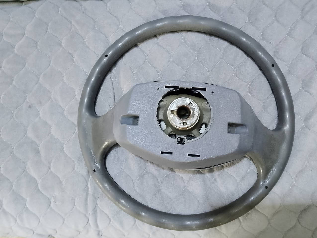 السلام عليكم
بسب الوعود الكاذبه اعيد النشر
كيجات فيرنا بس مال بنزين مكسور 
دركه ستيرن 
تجي تفحص كدامك يله تاخذهن 
السعر 65الف 
عنوان زعفرانيه 
***********
