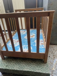 سرير طفل • صوميه