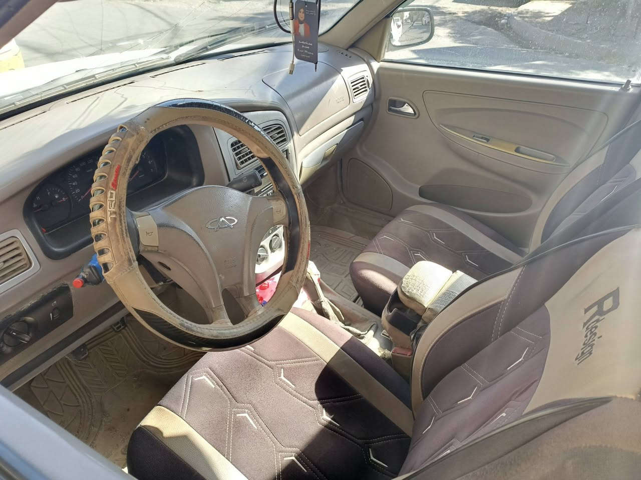 كوين 2013 محرك بي اثر بخار ماينقص كير شرط تبريد تدفاء شغال شرط التحويل كابون بانزين بيها طخم جديد بلا صبغ بس بارد باب السايق بي سيارة حلو السعر 38 وبي مجال خاص ماجاوب  اتصل ودلل ***********)***********
