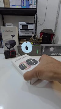 ساعة ذكية • إلكترونيات