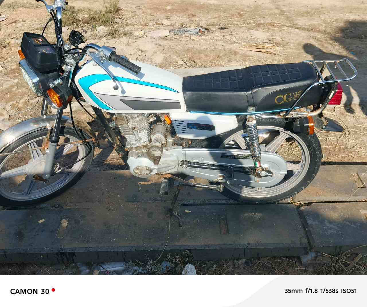 ⛔اعادة نشر بسبب الوعود الكاذبه⛔
دراجه بارت اوراق اصوليه غراض كله جديد ونشطه شلعه ومعدل 
كلها شغاله بس السلف انا لاغيه 
السعر 550 قفل بدون. ما اتعبك وتعبني
مكاني الاسكان الصناعي 
واتساب او اتصال  ***********
