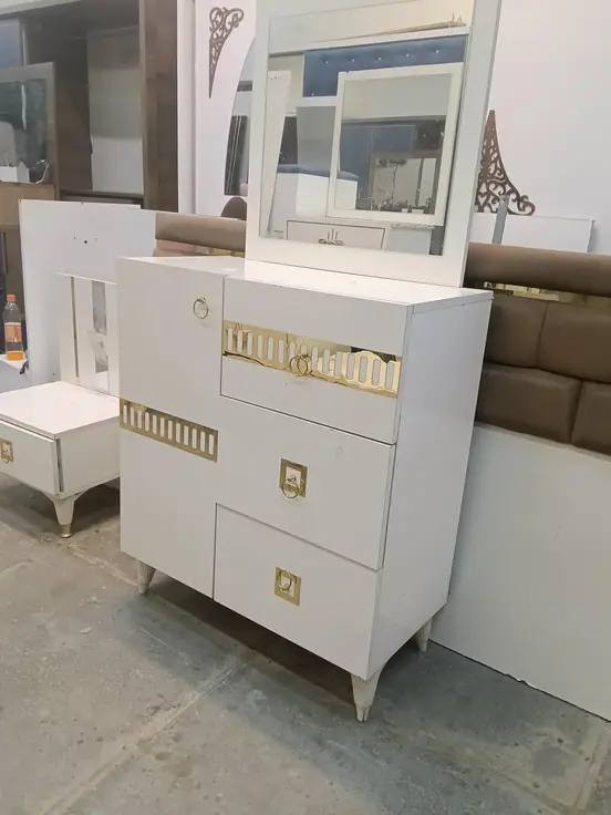 غرفة نوم مستعملة
 
عدد القطع /5
نضام /ابؤاب
سعرها/475/500
شد ونقل داخل بغداد مجاني
يوجود توصيل محافضات


**إذا كنت صاحب هذا الإعلان وتريد حذفه لأي سبب، رجاءا أرسل رسالة إلى الدعم الفني**