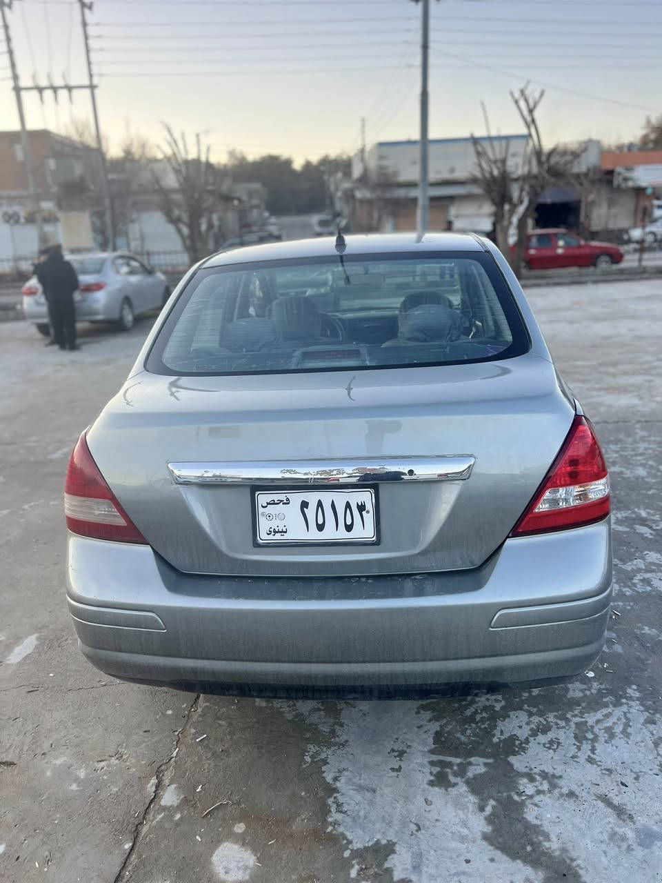 نيسان فيرسا ٢٠٠٨
تؤماتيك 
ساغ ساغ
مه نه فيستي اصلي له گه له 
گيرومه  كينه به شه رتي  ١٠ فيته ر
توندو به ندي به شه رت 
ليدراني نيه هيچ 
سه قفي بؤياغي نيه 
خوم حيزامم كردوه له سه ر ساغي بؤجواني 
كيشه ي مه ده  ني به شه رت 
شوين قلادزي 
***********
