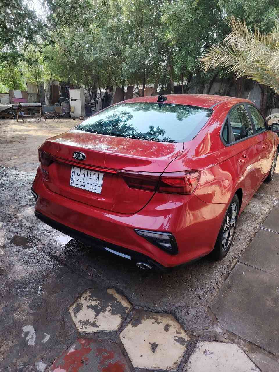 السلام عليكم كيا فورتي موديل 2021 وارد أمريكا حادثه موضح بل منشور تبديل جاملغ وبنيد بدون داخل ماشيه 55الف سياره جاهزه من كلشي السعر 132وبيه مجال العنوان بغداد الزعفراني رقم الهاتف ***********
