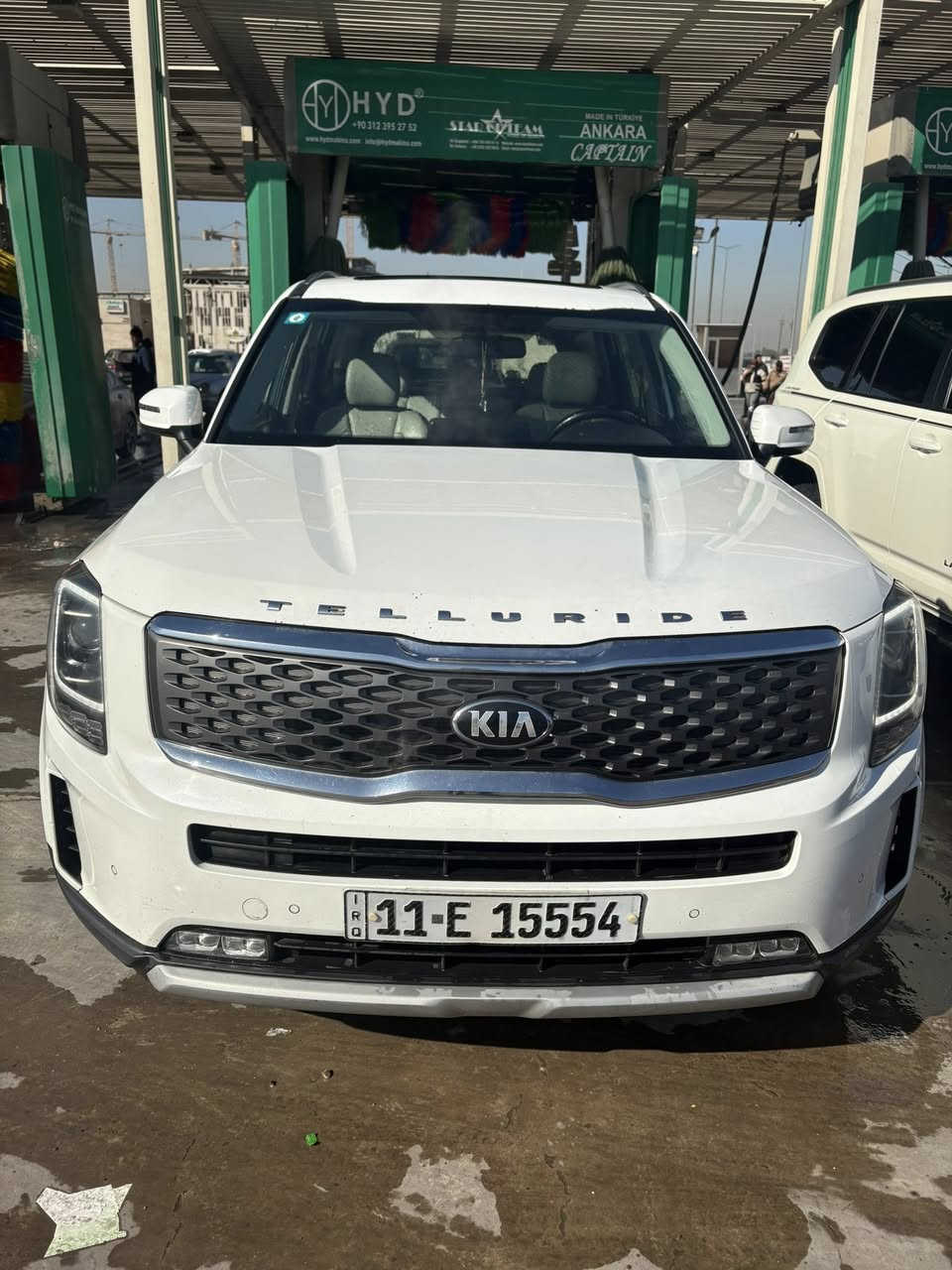 السلام عليكم
كيا تيليورايد EX 2020 خليجي للبيع
الرقم :بغداد الجديد 
السنويه : جديدة قبل يومين جددتها
المسافه المقطوعه: 254,000 كيلومتر
الضرر: موضح بالسونار حادثين سطحيات بدون دواخل 
الصيانه و الضمان: لحد ال ١٠٠ الف كيلومتر صيانه ودهن عند الشركه
وبعدها كل الدهن للمحرك والكير عند الحسام
مواصفات ال EX معروفه سلايد تدفئه وتبريد الكشنات الاماميه 
حساسات امامي وخلفي  حجم الويل 20
السياره بيها سبير اصلي للطوارئ الصغير و سبير اخر  بالحجم الطبيعي مشدود على نفس الويل كب 
يعني خمسه ويل كب

السعر المطلوب21,000$=210 ورقة
للاستفسار اكثر يرجى الاتصال على الرقم ***********
او واتساب على نفس الرقم
