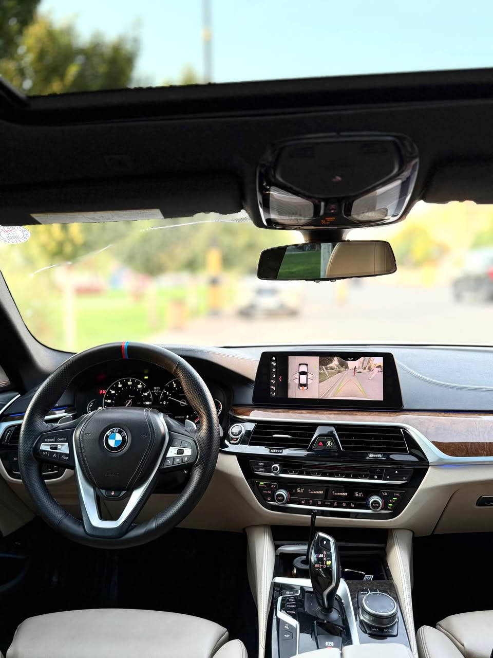 BMW 540i 2017 X-drive  
سەیارەکە پێش و دوای کراوە بە M5 2022  
مەکینە B58 مەرغوب ترین جۆری مەکینەی BMW
6 پستۆن 3.0 twin power turbo هێزی 340ئەسپ
هیچ مەسرەفێکی تیا نیە هەموو گیانی بە شەرت
سەنەویو ڕەقەم تازەیە و بە ناوی خۆمەوەیە 
نرخ 258 وەرەقە و معامەلە 

مواسەفات Luxury Line 
سڵاید و بەصمە و ڕادار گەورە و شەغال و داتاشۆ
کوشن 740 و جلد و میمۆری 
شاشە گەورە و کامێرە و حاسە و 
ساوند سیستەمی 🔊Harman/kardon 🔊
 ئۆتۆ هۆڵد و ئۆتۆ ستارتو ستۆپ ٤ مۆدی لێخوڕین
عەتەر و لایتی پێشو دوا کامل LED 
زۆر مواسەفاتی تر …
سەیارەکە بێ بۆیاخە بۆیاخی نییە 
 ***********
*********** السليمانية, العراق
