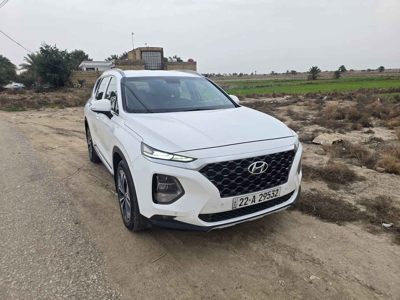 سنتافيه موديل 2020  خليجي للبيع رقم اربیل سنوية
بدون صبغ

6 سلندر 
كير 8 نمر
محرك3500
بصمه تشغيل
بصمتين 
الكشنات الاماميه كهرباء
بردات خلفيه
فول تحكم ستيرن
مثبت سرعة
شاشه جبيره
تبريد منفصل
تبريد 3 قطع 
7 راكب 
حساس امامي خلفي
كاميرات امامي وخلفي 
لد نهاري امامي
لد خلفي
جنطه كهرباء
لايت زنون عالي وناصي
اشاره ترحيب
اشاير بالمري
مري شفط
4 انضمه قياده
شفتات ستيرن
شحن واير لیس
شحن لاسلكي
حدادية ممتازة
 ماشية ١٩٠  الف 
وبعد بيها مواصفات 
233 $ورقة بیه مجال قلیل
مكان السیارة 
النجف 
السيارة بيهه بارد قليل وبيهه اثار حالوب صغير وقليل جدا 
***********
