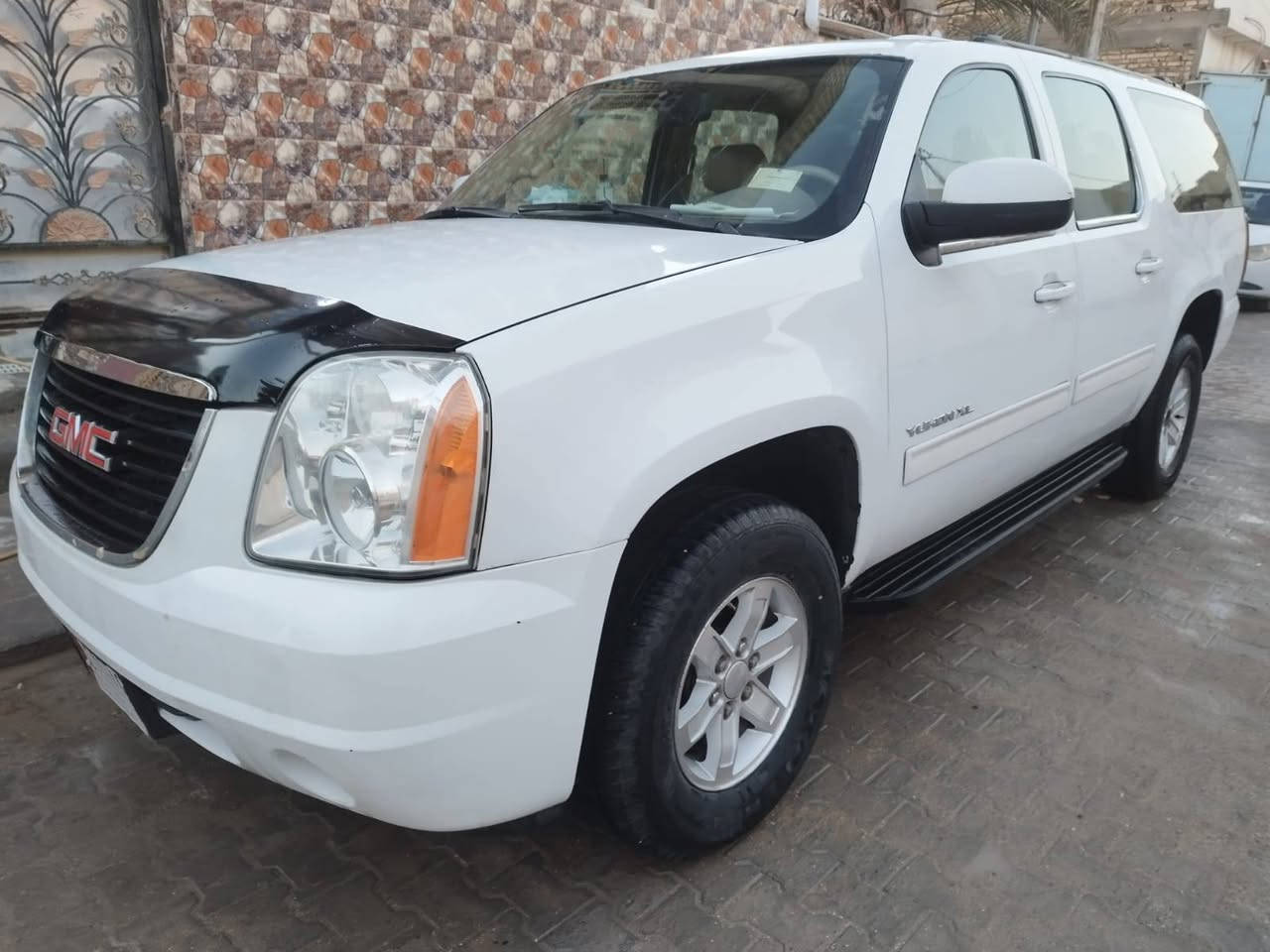 سلام عليكم يوكن جمسي مديل 2011 سياره كفاله عامه عده بارد بين البابين العبري لون ابيض اصل سياره كير مكينه اكسل حداديه امامي خلفي هستوني شادهن صار ٤ تشهر ادامه كمله مسؤيله كله مبداله جديد تخم تاير سياره برغي ماعايزه جهزه للعمل وصل خط مجدده سياره خطه نجف بصره رقم الهاتف ***********
