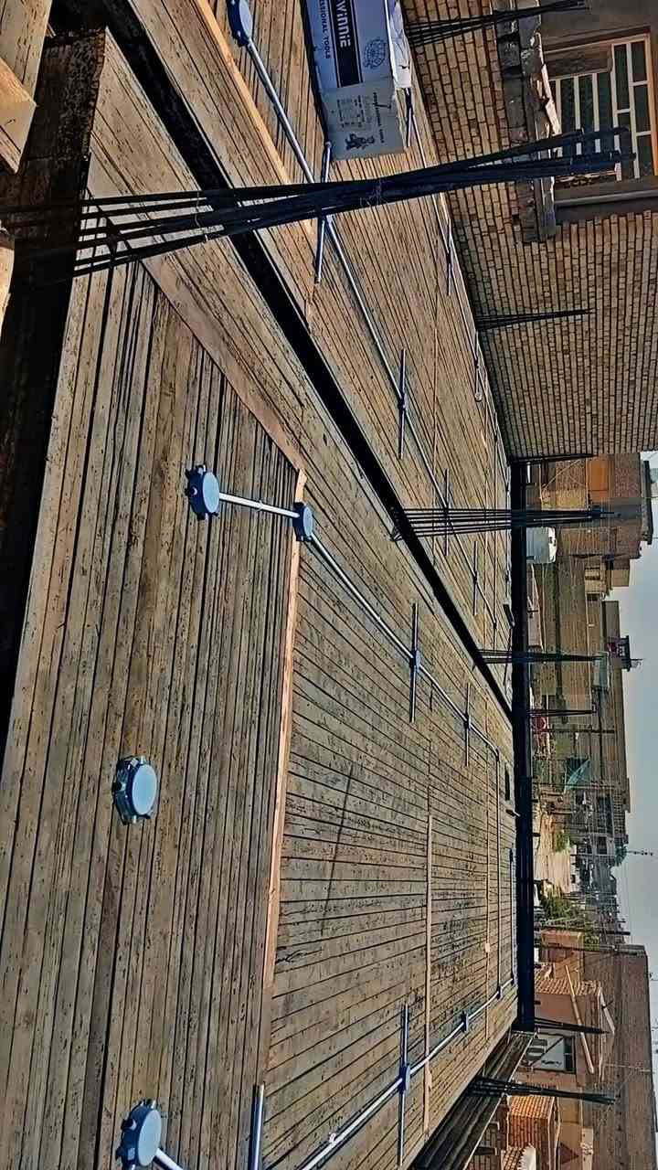 ابو حسين الكهربائي
مستعدين لتأسيس المنازل والمحلات
عمل بوردات
صيانة منازل 
نشر سقف 
هاتف /***********
***********
