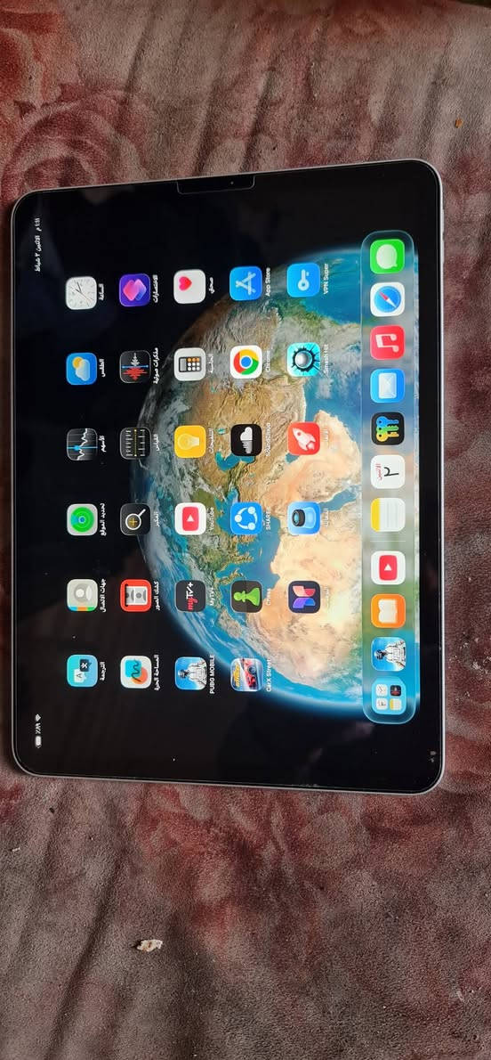 ايباد بروو ١١ انش معالج m2 نضافا اخو الجديد لا خدوش ولا داخل تصليح بطارية ٨٦ يجي ويا سماعا محيطي سعرها ٣٠وتوصالا سعرها ٣٥
ومبردة سعرها ٣٠ وكفر سيلكون مطاطي سعرو ٢٥ 
ب ٨٠٠ الف وبدون الغراض ٧٥٠ 
 ***********  متواجد وتس وماسنجر
