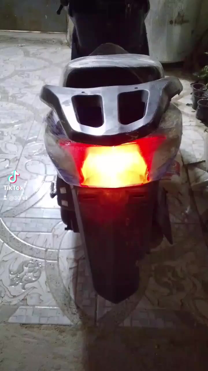 سكنس للبيع ب400 وبيها مجال نكره سلف هندر كلشي شغال


**إذا كنت صاحب هذا الإعلان وتريد حذفه لأي سبب، رجاءا أرسل رسالة إلى الدعم الفني**