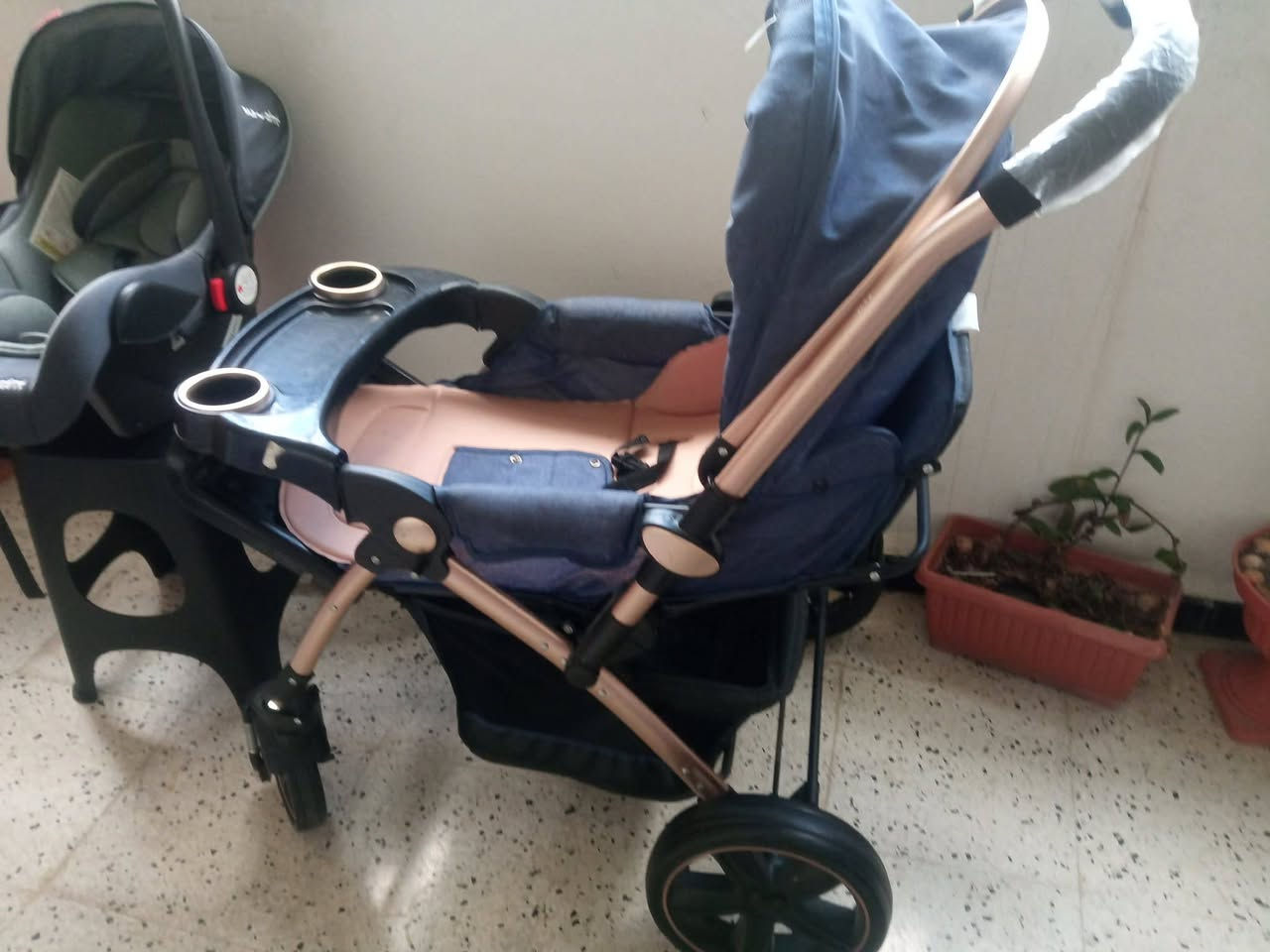 Deux poucette et une chaise pour Bibi en bonne état Némo télé 0660086320


**إذا كنت صاحب هذا الإعلان وتريد حذفه لأي سبب، رجاءا أرسل رسالة إلى الدعم الفني**