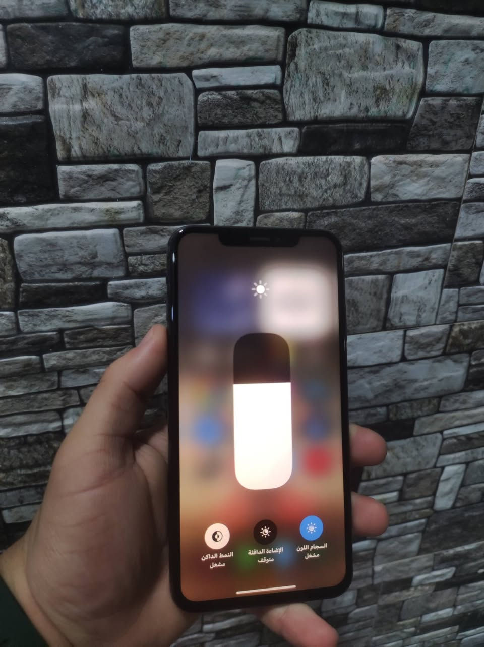 السلام عليكم
xs max 
بطاريه 96 🔋مستبدله 
ذاكره 64 
فيس ايدي واكف 
باقي الجهاز مكفول اي خلل ما بي 
سعره 185 وبي مجال بسيط
الملحقات ( كفر وشاحنه )
مكاني حله 
للاستفسار ***********
