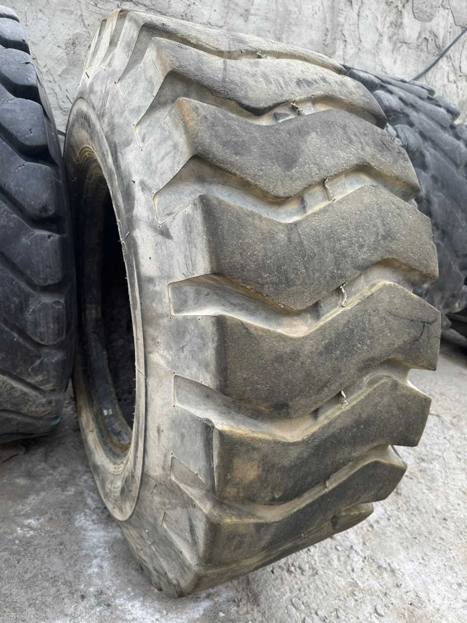 سلام عليكم ورحمة الله وبركاته)
تايرات باله مستورد احجام مختلفه

٣٣-٦٥-٣٥

٢٥-٥-٢٩

٢٥-٥-٢٦

٢٥-٢١٠٠

٢٥-١٨٠٠

٢٥-٥-٢٣

٢٥-١٦٠٠

العنوان نجف الاستفسار*********** واتساب

حيدرالجبوري
