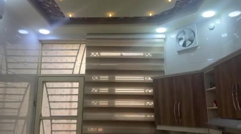 بيت البيع في صالحيه شارع العوربه مساحه 180متر
بيت بناء 2023طابقين ***********
