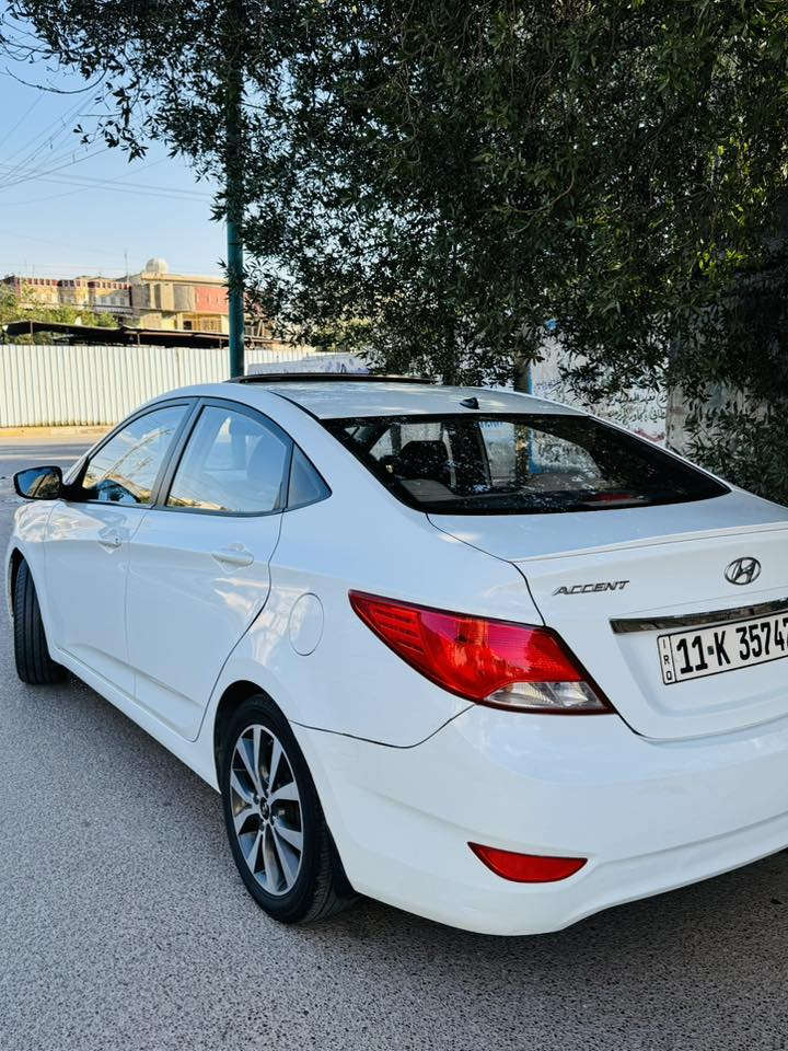 سلام عليكم
اكسنت مديل 15 خليجي محرك 1600 سياره نضام 
 (ECO)

 سياره فول عده بصمه وباقي تفاصيل سياره مثل مموضحه بصور ماشيه 99km سياره بيه فقط بارد وصبغ بهلال الجاملغ 

108$ ورقه وبيها مجال للشراي... للستفسار ***********
