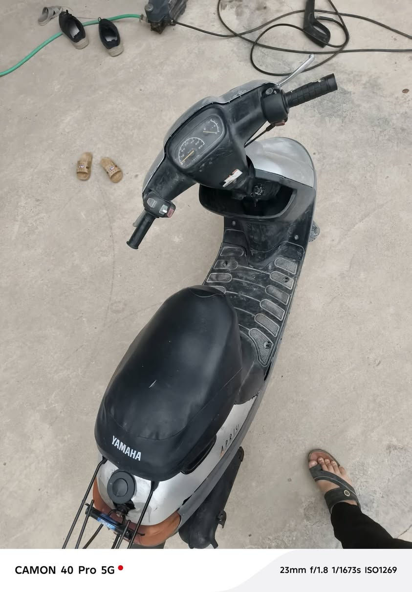 السلام عليكم دراجه بطه السعر ١٦٠  نظيفه مال حاويه على ايدي كهربائيات شغاله مكاني كربلاء الحسينيه قرب قناه كربلاء رقم تليفوني ***********
