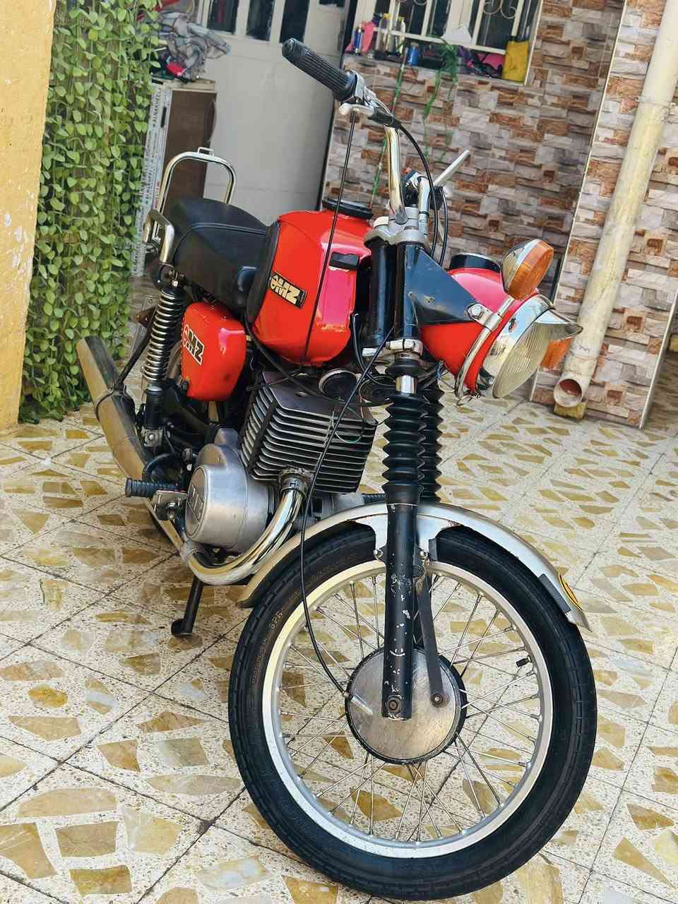 السلام عليكم
امزت 81للبيع بدون كصه 4

الدراجه حلو ونضيفه 

مكاني عماره 

السعر 950وبيها مجال 

رقم ***********
