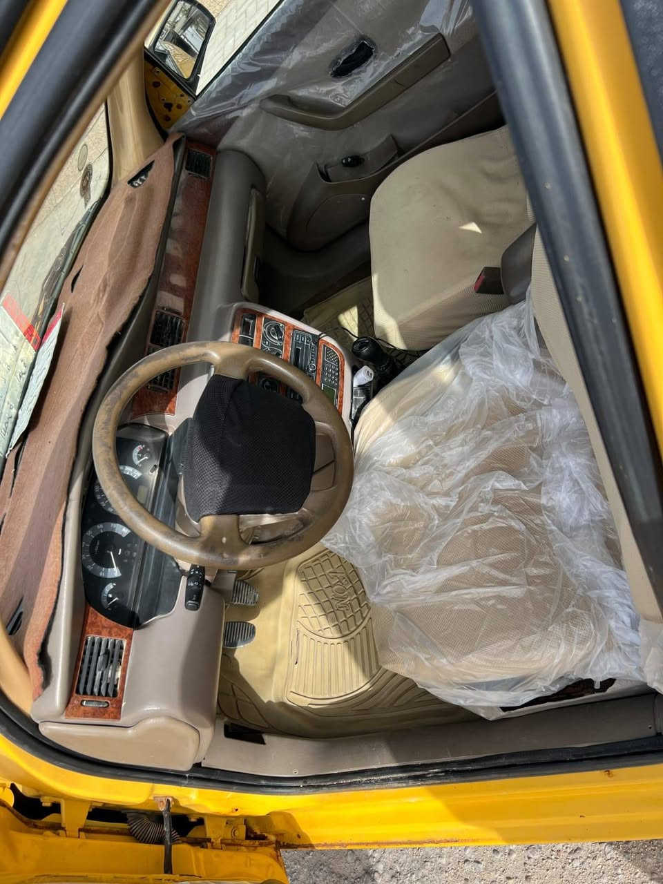 سيارة سمند 2016 نضيفة جدا  
للتواصل الاتصال بالرقم ***********
