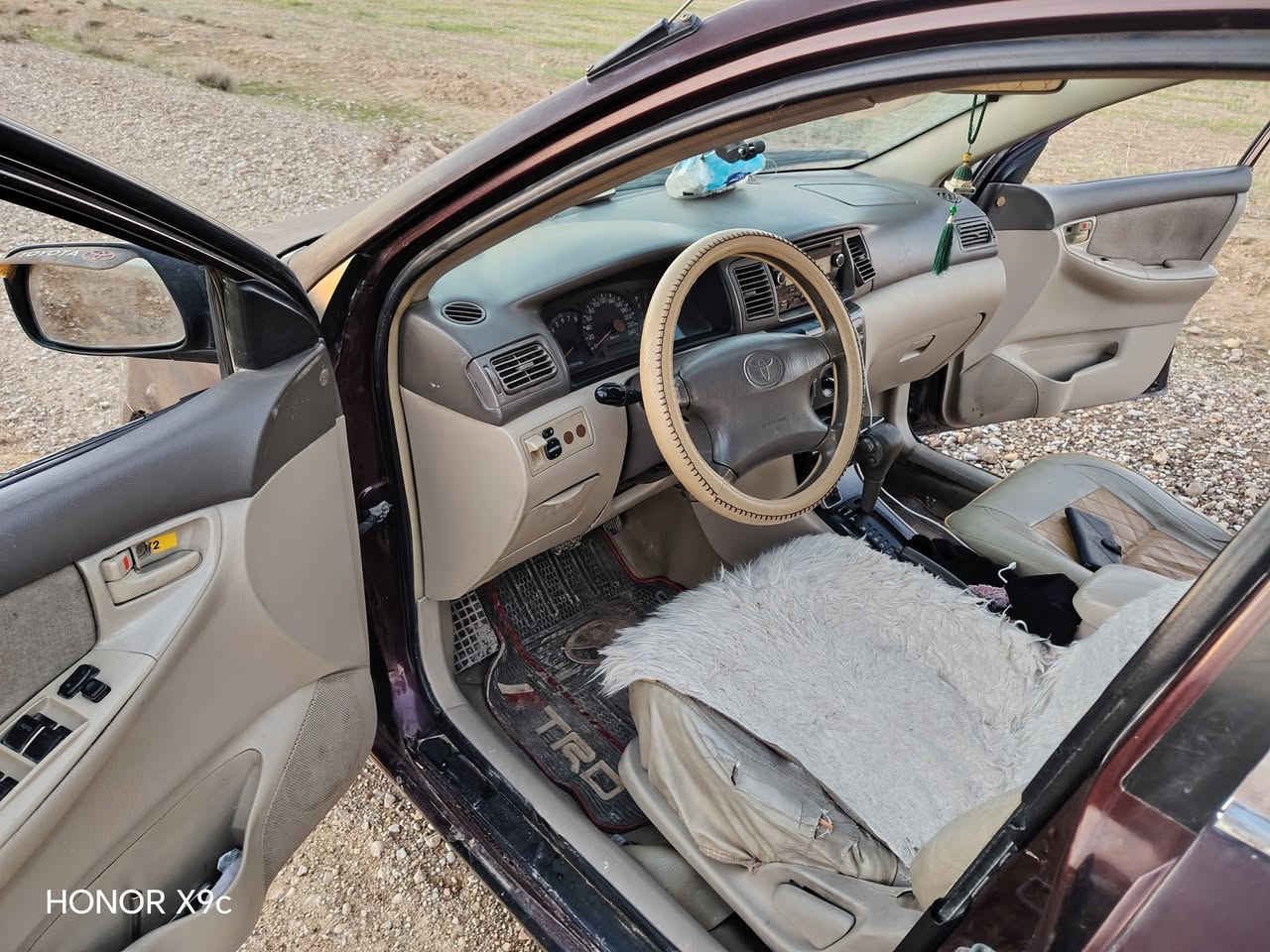 السلام عليكم للبيع كورلا ٢٠٠٤سعودي محسن تبريد تدفه Absاربعه دسك مصبوغه عام بدون حادث شرط محرك 1800 گير مكفولات سعر ٧٧ وبيها مجال ***********
