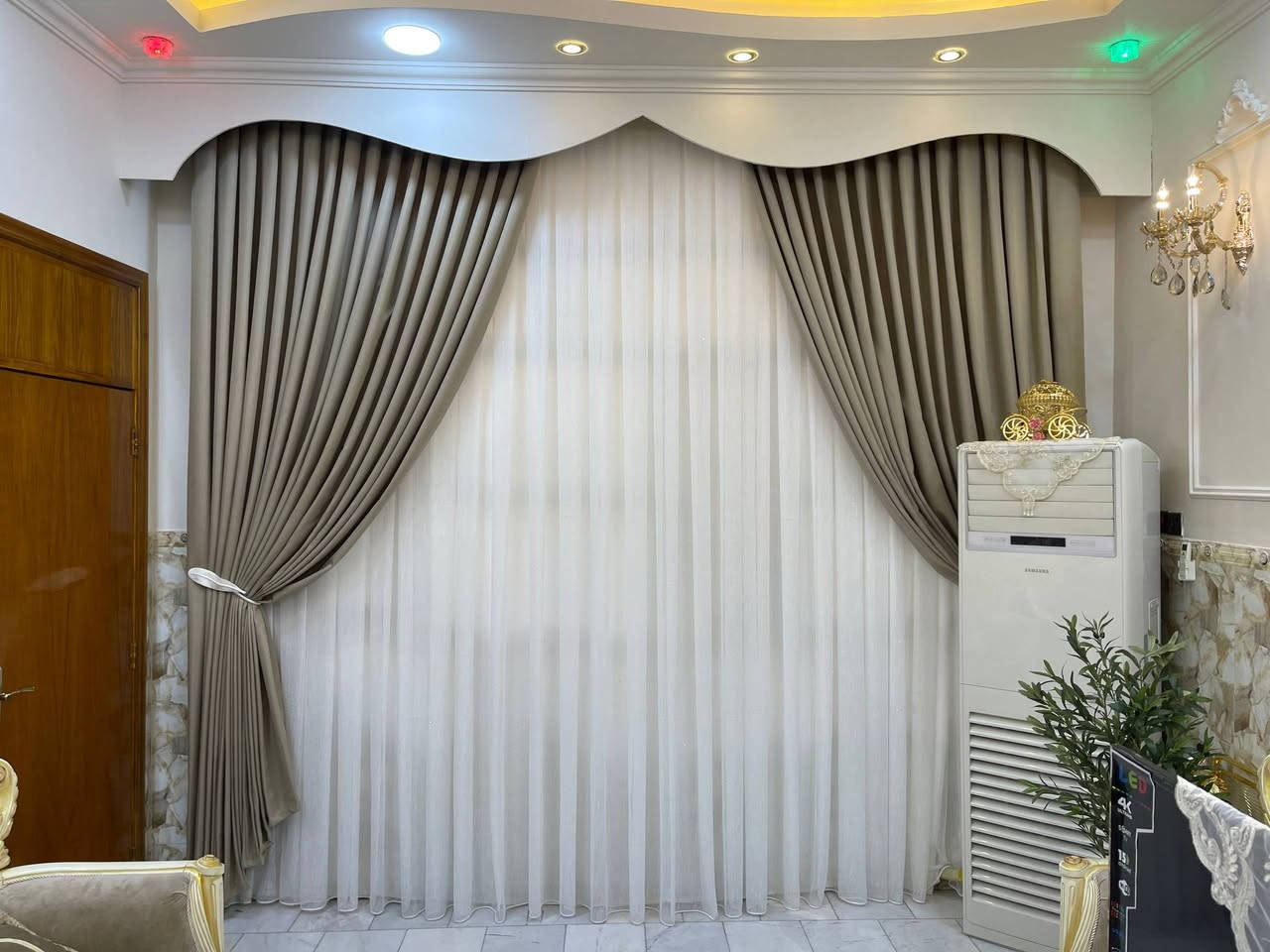 🌺للفخامه والرقي عنوان ستائر علي جبوري 🥀مثل ماعودناكم بأحدث الموديلات وأرقى الخامات التركيه🇹🇷 
💦ماعليكم غير زيارة موقعنا الكائن كربلاء طويريج الشارع العام قرب ☘️المصرف🌾 كما يتوفر كادر عمل لجميع محافظات العراق 🇮🇶 للاجابه السريعه عبر الواتساب 📞***********🌹المهندس عباس جبوري
