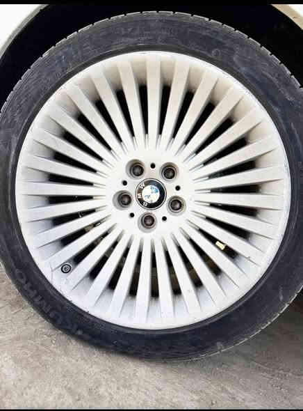 للبيع او للمراوس عندي وياله البينا 17 جديد هوه وتايراته لا عواج ولا تصليح ولا فطر اريد مراوس شعاع 17 الاتصال *********** مع العلم تيراته انضاف
