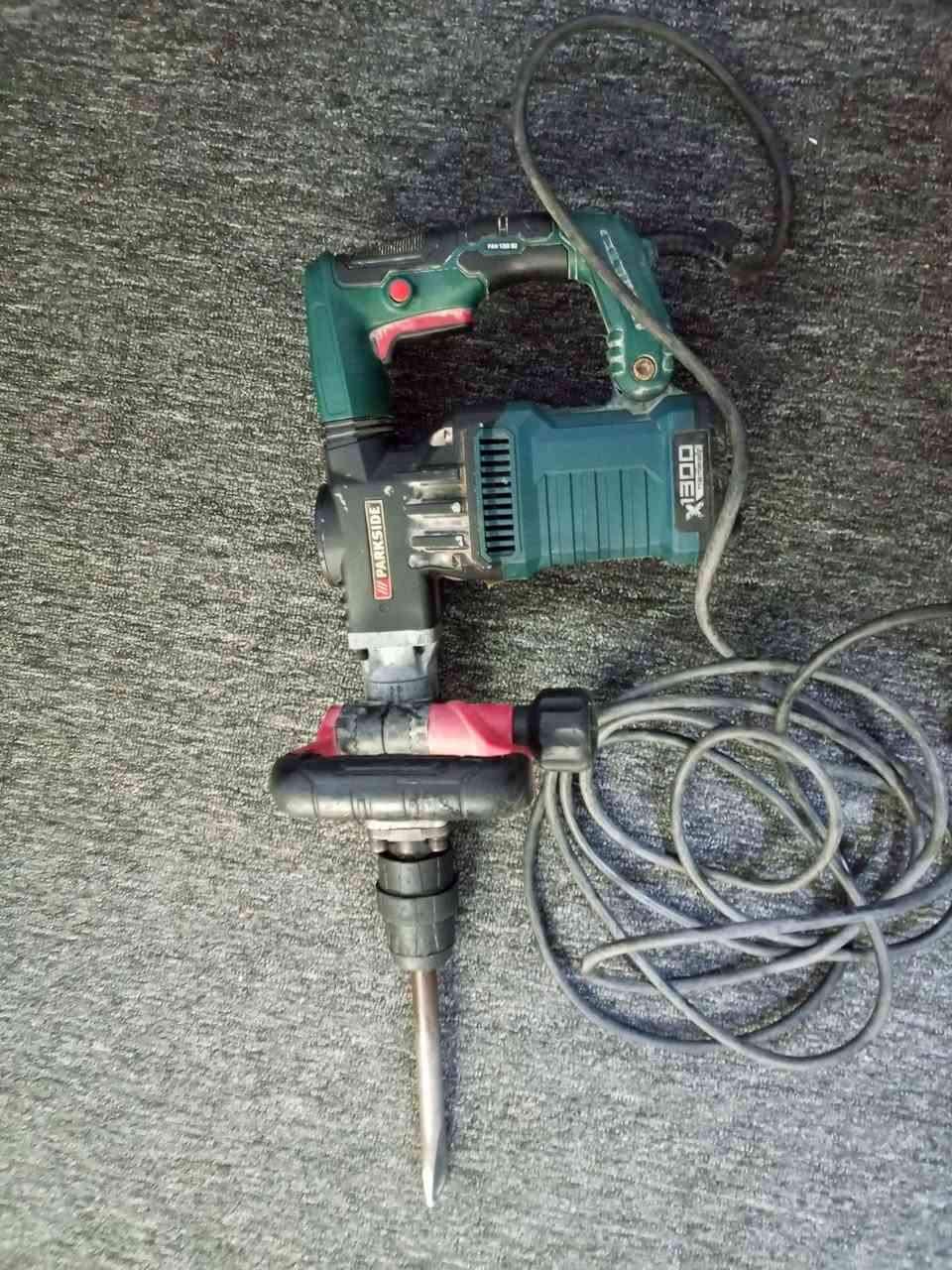 جك همر ماركة بارك سايد الالماني للبيع المكان بغداد الطوبجي الاتصال على الرقم ***********
