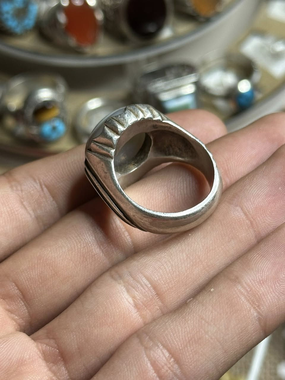 جزعة يمانية صياغة بحرينيه مخطوط


**إذا كنت صاحب هذا الإعلان وتريد حذفه لأي سبب، رجاءا أرسل رسالة إلى الدعم الفني**