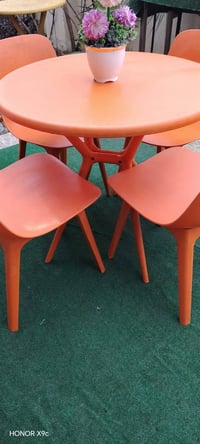 طاولة • ديكور