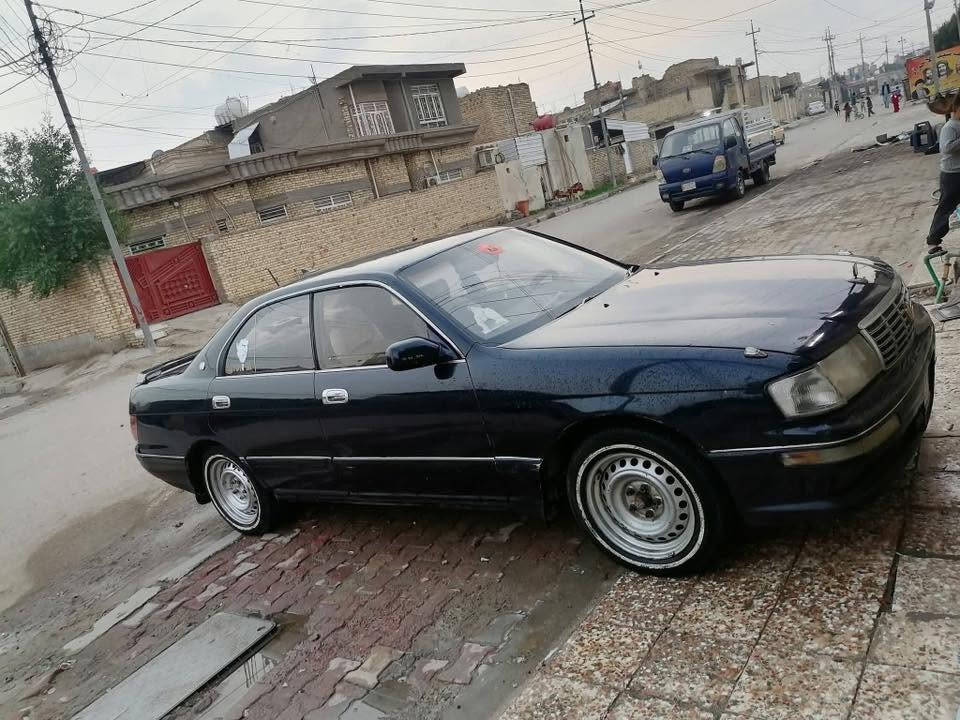 بطة فصل رقم بصرة موديل 2000 اللون نيلي
السيارة جاهزة كير مكينة تبريد كهربائيات 
سنوية بعدها ما نافذة 
مكفول من الكص والنقل والاصوليات 
ترهم مراوس وادفع فرق 
46$ 
***********
ميسان العمارة
