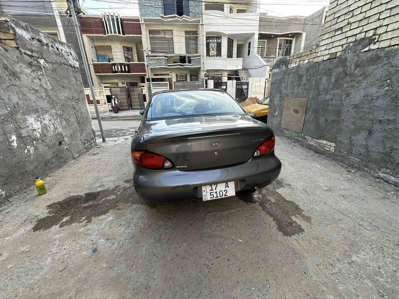 السلام عليكم سيارة الانترا موديل 2000 سياره جاهزة من كلشي تبريد منظومة جديدة شادة صدر امامي خلفي جديد عليها ادامة كاملة يعني ما تصرف عليها ربع السعر 58 وبيها مجال ///عنوان بغداد حي الجهاد 
*********** متواجد اتصال واتساب
