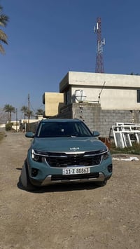 كيا سلتوس للبيع موديل 2024 فئة EX  حادثه ربع بنيد صبغ وجاملغ السيارة ا...